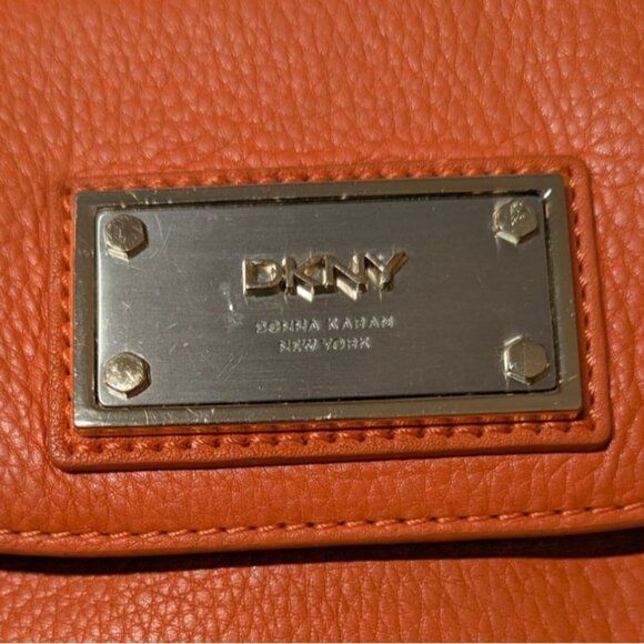 DKNY Soft Leather Bag Orange Chain Strap Crossbody/Shoulder Purse - Picture 7 of 15